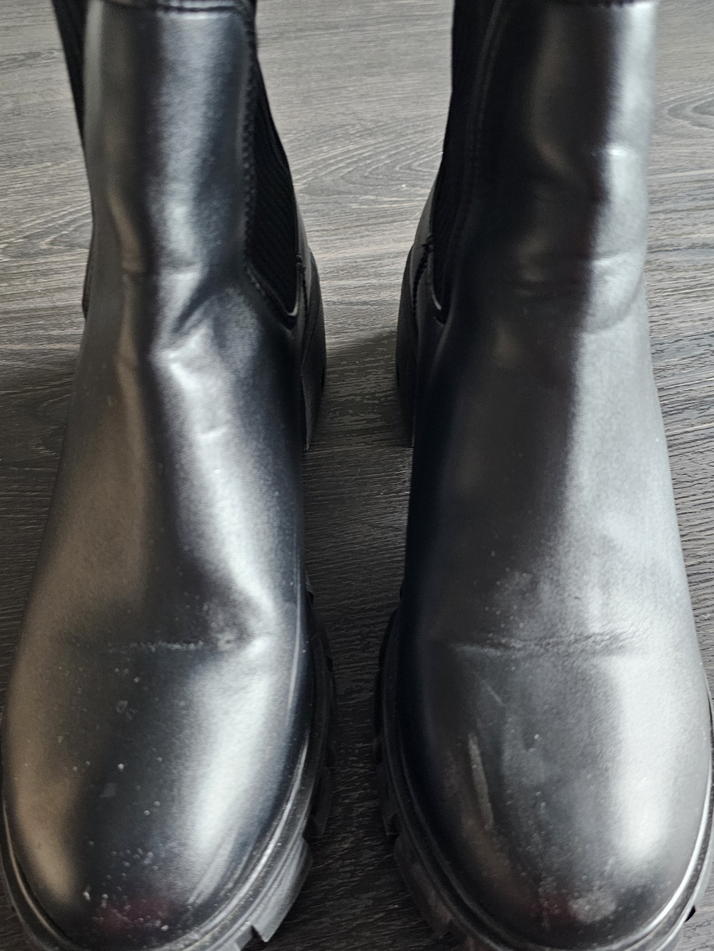 Hutch Black Footwear Box Label - Size 8.5